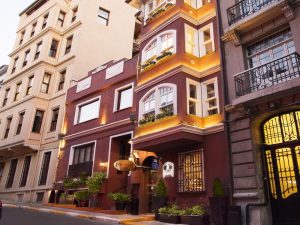 Faikpashahotels, beyogludizaynotel, cukurcumaotel, beyogluhotels, istanbuldizaynhotels, istanbulsmallhotels, küçükotellertürkiye, smallhotelstürkiye, beyogluhistoricalhotel, beyogluhistoricalbuildings, beyogluarthotel, beyogludesinghotels
