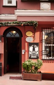 faikpashahotels, Beyogludizaynotel, cukurcumaotel, beyogluhotels, istanbuldizaynhotels, istanbulsmallhotels, küçükotellertürkiye, smallhotelstürkiye, beyogluhistoricalhotel, beyogluhistoricalbuildings, beyogluarthotel, beyogludesinghotels