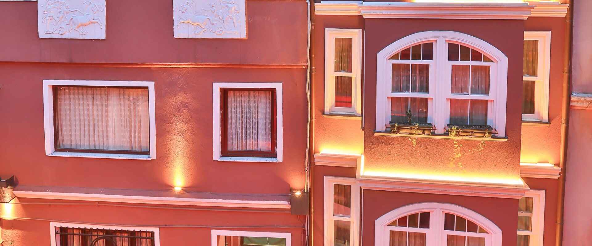 Beyoğlu Hotels 2026: Tarihi İstanbul’un Kalbinde Benzersiz Konaklama Deneyimi