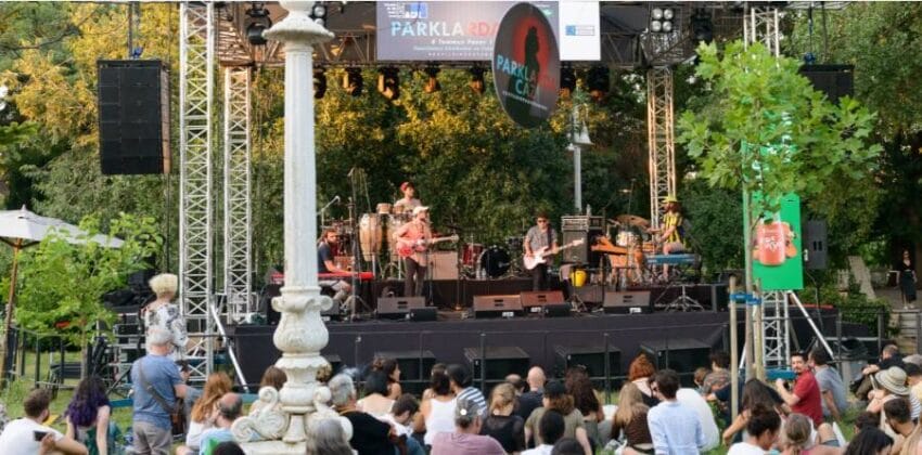 2025 İstanbul Caz Festivali: Beyoğlu’nda Müzik, Sanat ve Efsanevi Konaklama Rehberi