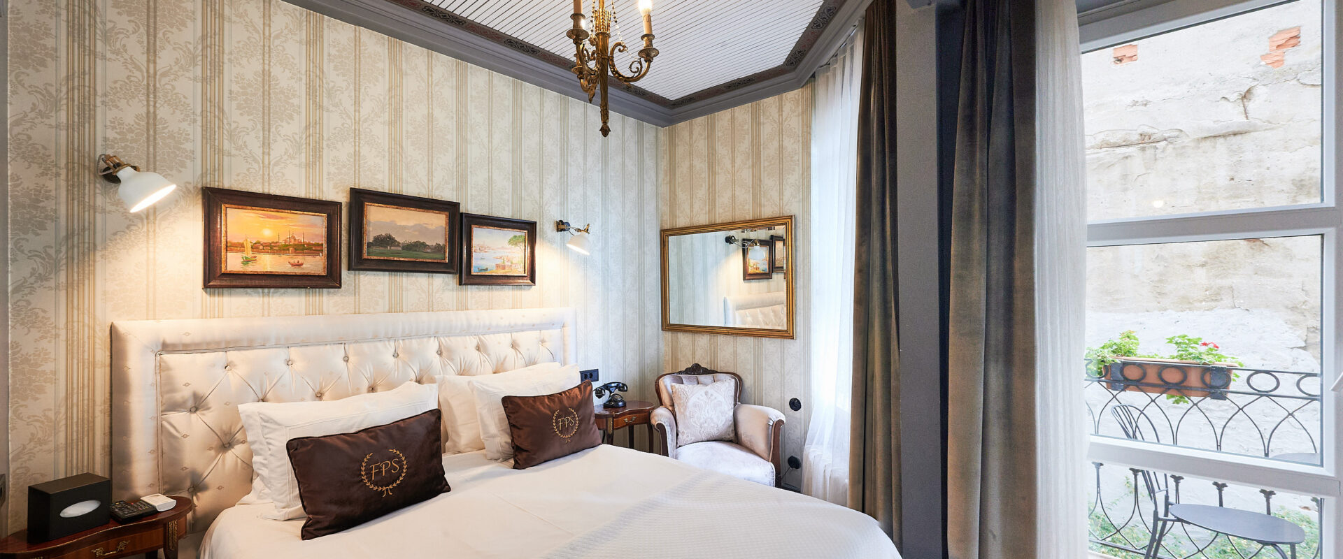 Beyoğlu Hotels İstanbul 2025: Butik, Design, Small & Art Otellerde Konaklamanın En Güncel ve Kapsamlı Rehberi