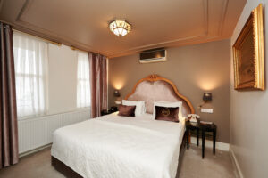 Beyoğlu otelleri, Faik Pasha Apartments, beyoglu hotels, beyoglu boutique hotel, beyoglu design hotel, istanbul small hotels, beyoglu family hotels, beyoglu small hotels, apart otel, aile oteli, tasarım otel, butik otel, uzun konaklama, rezervasyon, müşteri yorumu, 2025
