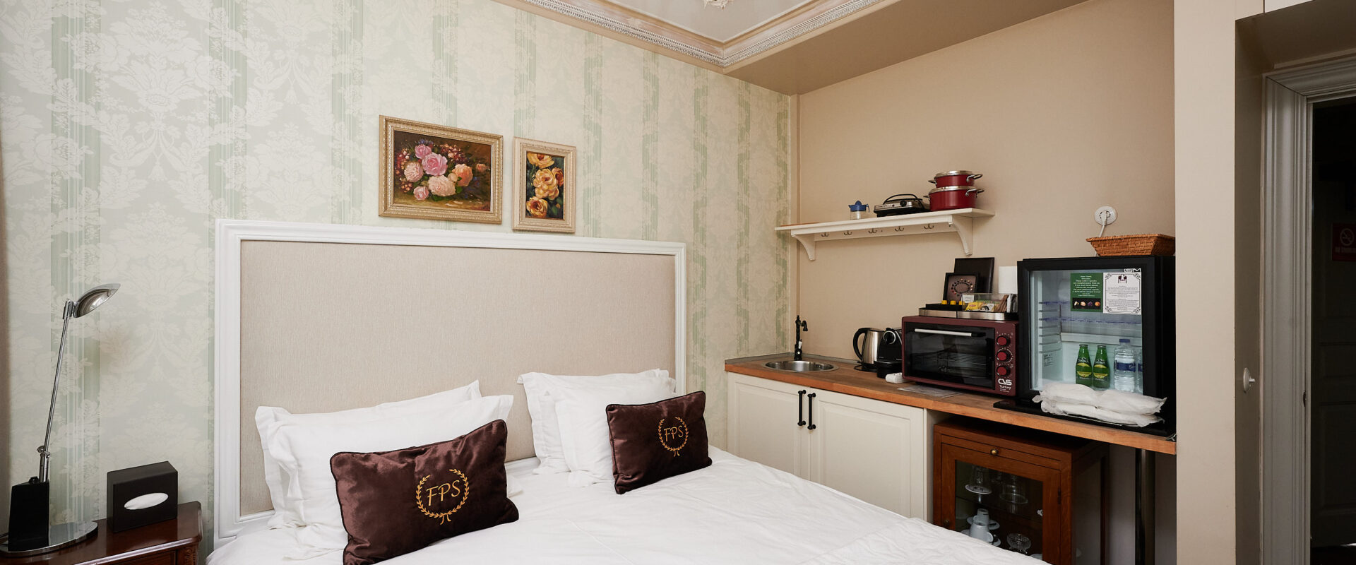 Çukurcuma Hotels İstanbul 2025: Butik, Design, Small ve Sanat Otellerinde Mahalle Yaşamı, Konfor ve Modern İstanbul Deneyimi