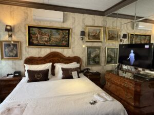 beyoglu hotels 2026, istanbul butik otel, faik pasha apartments çukurcuma, galata yakın otel, osmanlı konak istanbul, beyoğlu konaklama
Faik Pasha Apartments — Çukurcuma'nın kalbinde, Beyoğlu'nun ruhunda
Görünüm ayarları