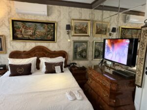 Beyoğlu Hotels, Beyoğlu Otel Fiyatları, Beyoğlu Butik Otel, Beyoğlu Apart Otel, İstanbul Konaklama 2026, Çukurcuma Hotels, Beyoğlu Otelleri