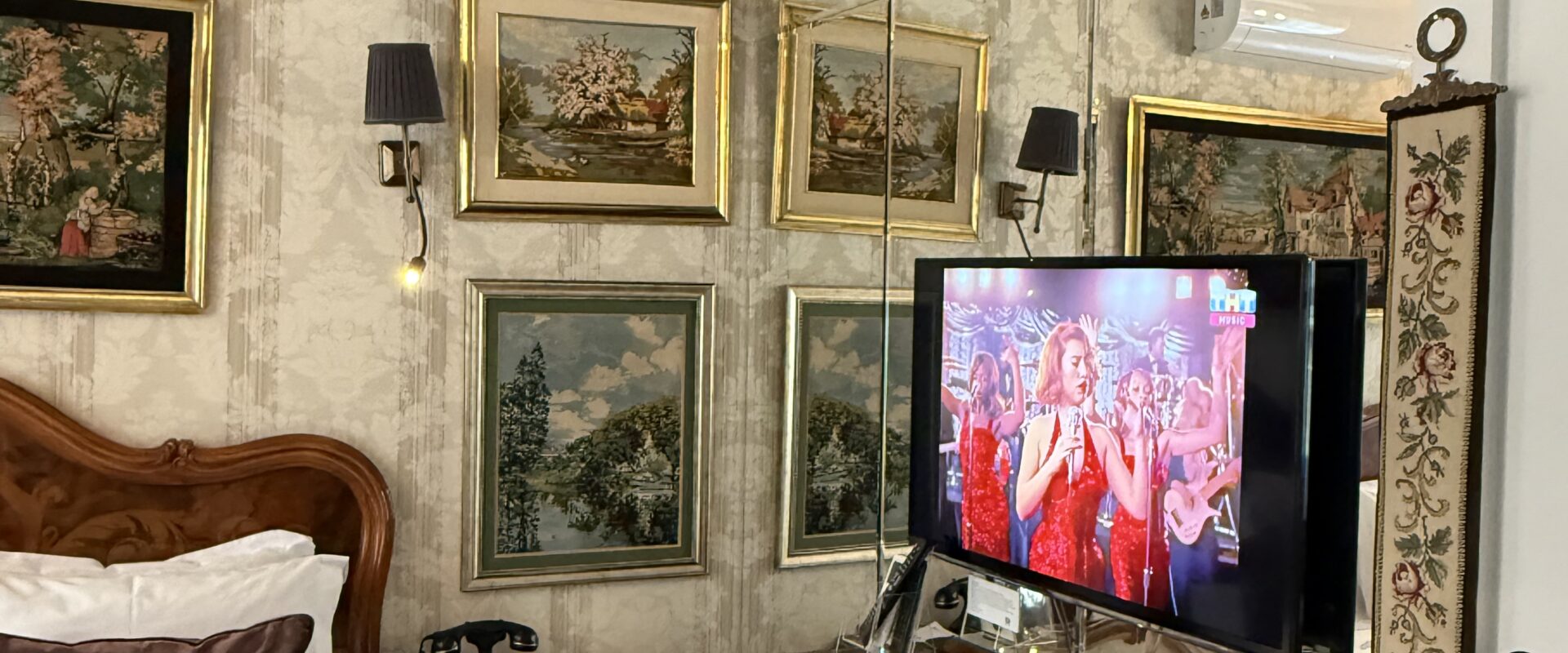 Beyoğlu Hotels 2026: İstanbul’un Kalbinde Tarih, Konfor ve Gerçek Mahalle Deneyimi