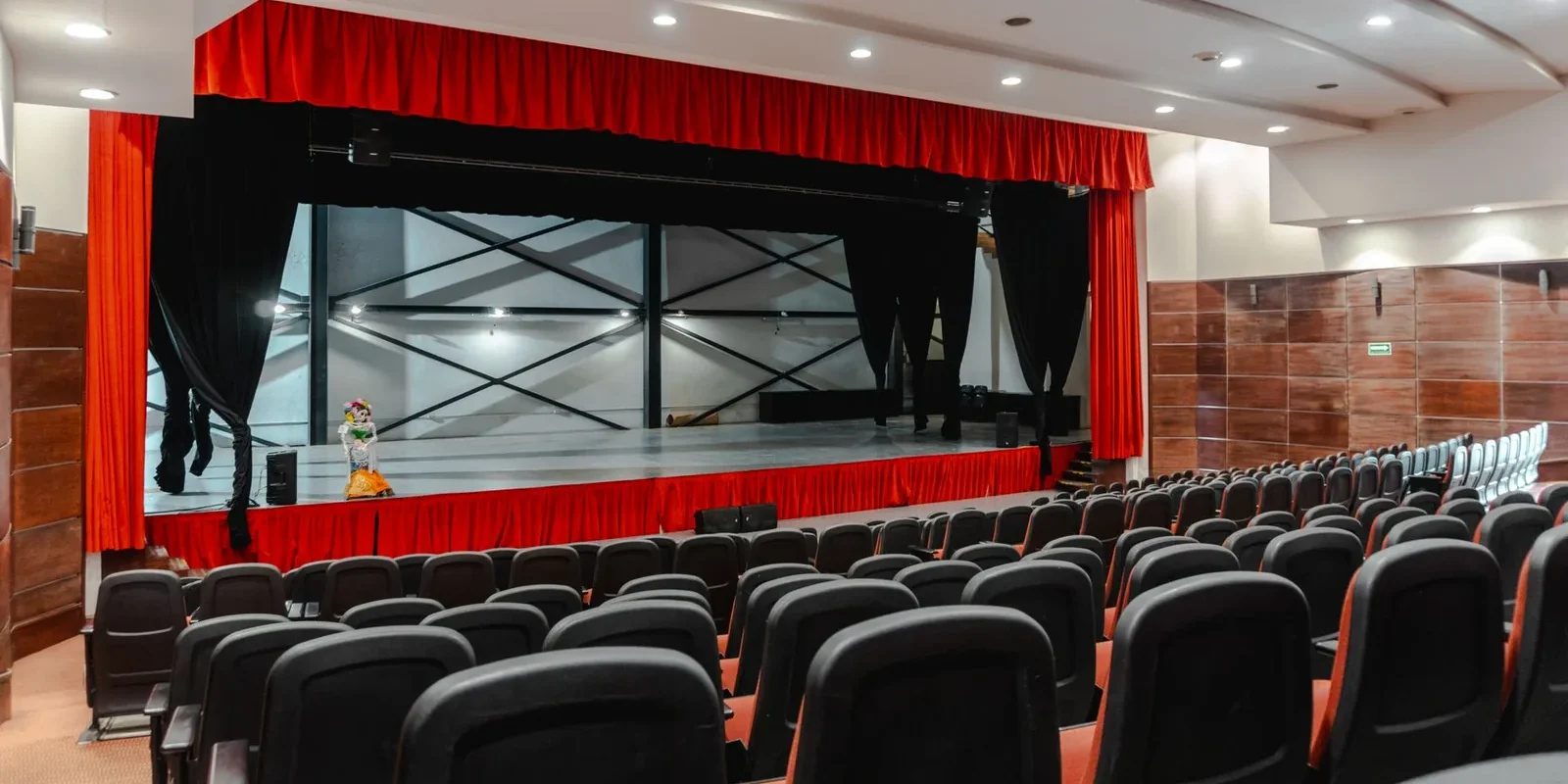 İstanbul Tiyatro Festivali 2026: Beyoğlu’nda Sahnenin Büyüsü