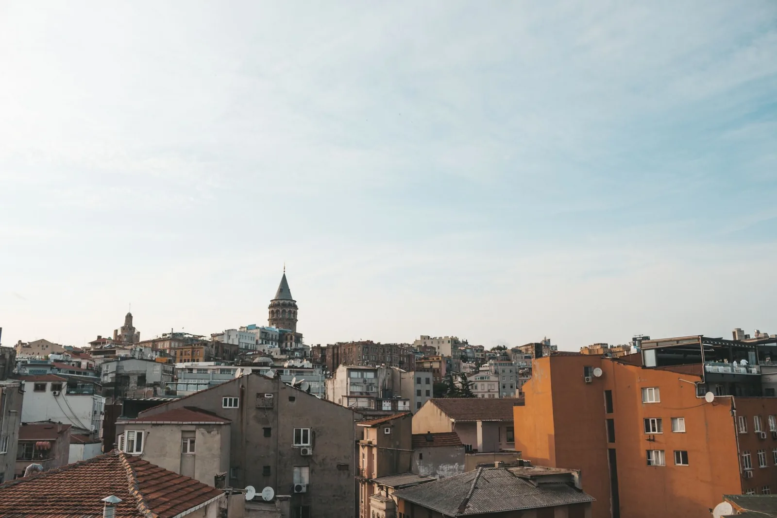İstanbul'da hafta sonu kaçamağı rotasında Galata Kulesi manzarası